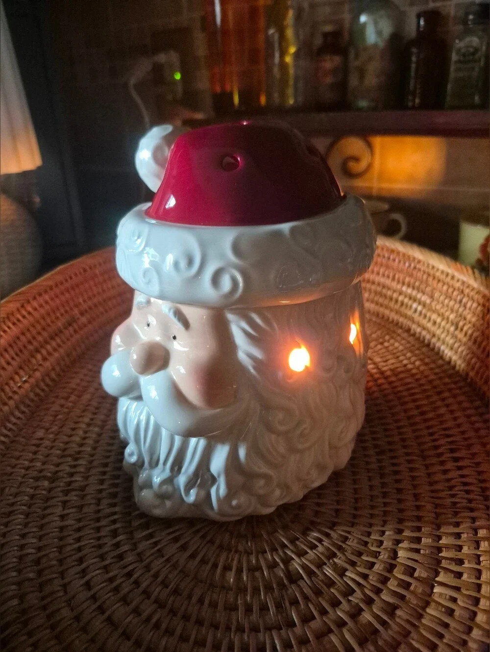 Scentsy Ceramic Santa Warmer in Red and White